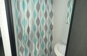 The Getaway Queen -Bunkhouse- Sleeps 6-8