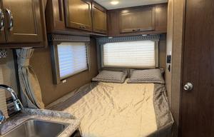 2018 Thor Motor Coach Freedom Elite 23H