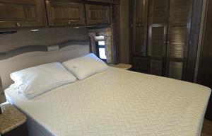 2 Baths, Washer/Dryer, 2 A/Cs, King Bed, Sleeps 6