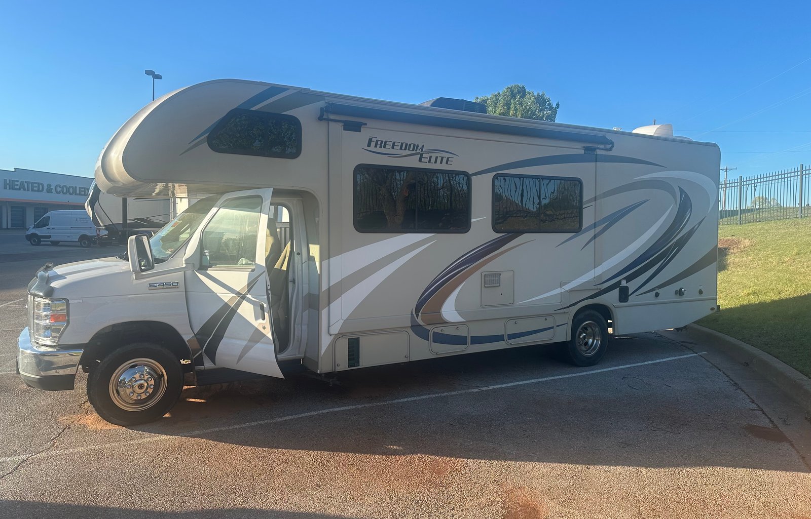 2019 Thor Motor Coach Freedom Elite 28FE