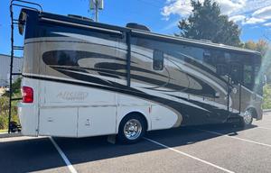 2015 Tiffin Motorhomes Allegro 31 SA