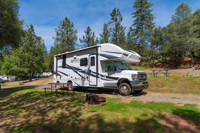 Yosemite Pines RV Resort & Family Lodging
