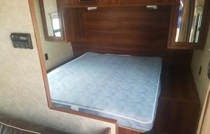 2013 Prime Time RV Avenger 26BH