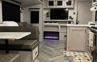 2022 Sleep 8, Dble bunks,Out Door kitchen