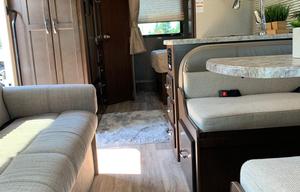 2020 Thor Motor Coach Freedom Elite Ford