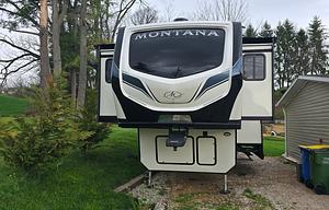 Keystone Montana High Country 377FL