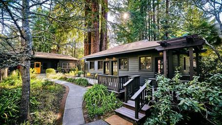 The Highlands Resort