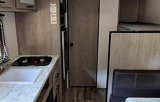 2024 Dutchmen RV Coleman Lantern LT Series 17B