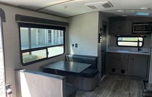 'Kitty' Keystone RV Outback Ultra Lite - ACO497