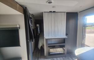 2025 Colorado 29BHC RV rental photo 12