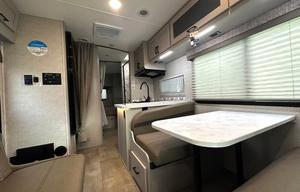 2025 BRAND NEW TOP RATE  FreeLander 27QB CHEV 4500