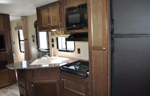 27 ft Keystone Hideout 272LHS Travel Trailer