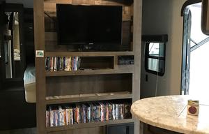 Redwoods Traveler 2019 Dutchmen Bunkhouse