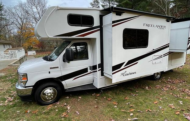 2023 Coachmen RV Freelander 26DS Ford 450