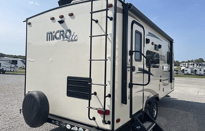 2018 Forest River RV Flagstaff Micro Lite 21FBRS