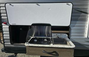 S and N 2020 jayco flight