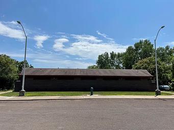 Shower Building located between Hickory and Walnut Campground