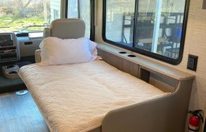 "Co-Pilot Cruiser" 2022 Winnebago Vista 27P