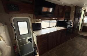2016 Forester 3011DS/sleeps 8