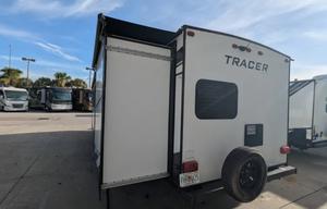 Tracer BUNK HOUSE pet /festival friendly sleeps 9