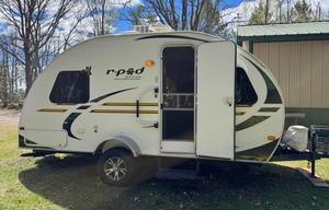 Rpod M177 19 ft Ultra Light Camper