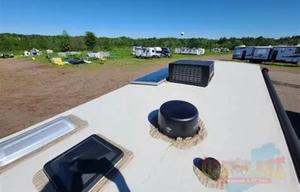 2024 Dutchmen RV Coleman Rubicon 1748RB RV rental photo 3