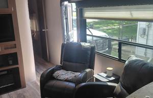 2019 Hideout 28RKS RV rental photo 9