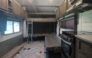 Toy hauler 2020 Forest River RV Stealth FQ2514
