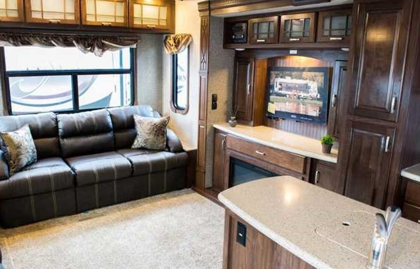 2016 Heartland Gateway 3900SE