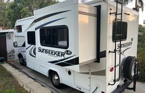 Fun in the Sunseeker 2019 by Forest River