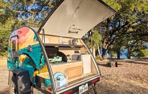 Sunset Teardrop — A/C, Pet-Friendly, Galley