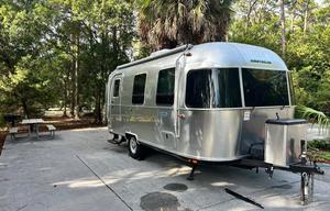 Magnolia 3-AIRSTREAM Bambi Sport 22 *FULLY Loaded*