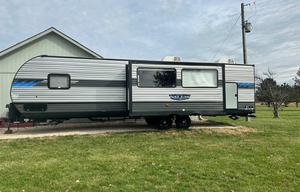 Daniel & Kayla’s Camper