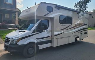 Sleek Coachmen Prizm Drives Like a Van!