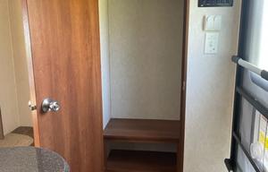 Bunkhouse! 2014 Coachmen Freedom Express 32'