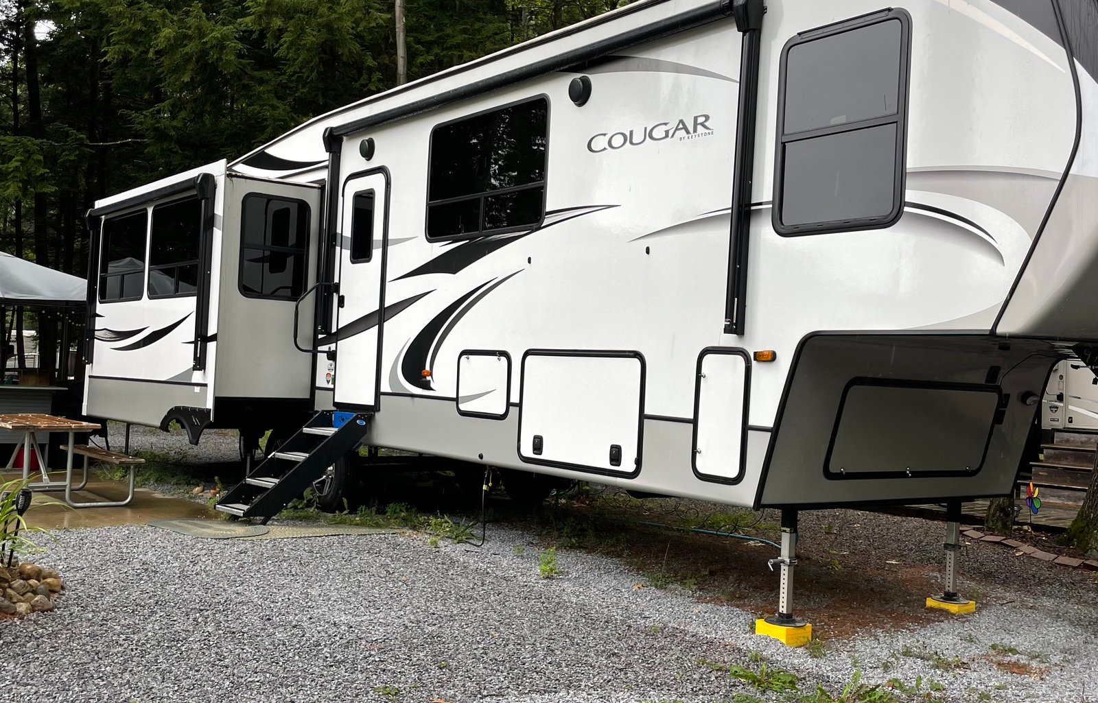 2021 Keystone Cougar 368MBI Fifth Wheel