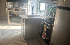 2021 Wildwood Heritage Glen 314BUD RV rental photo 6
