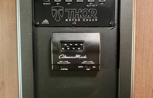 2018 BEAUTY Thor Motor Coach Chateau 29G