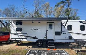 2022 CrossRoads RV Sunset Trail SS299QB