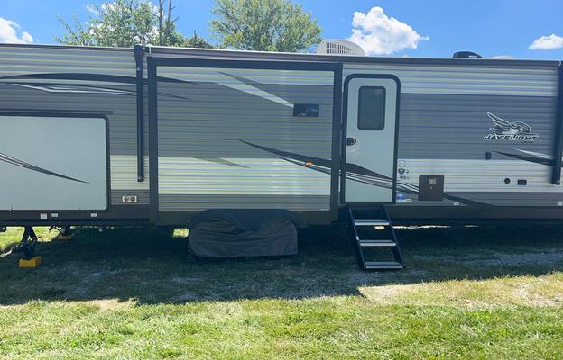 2021 Jayco Jay Flight with bunk room(Deliver only)