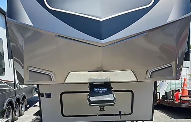 2019 Keystone Laredo MTN2676