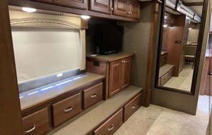 Luxury 40’ DP Coach – Stationary Delivery & Setup