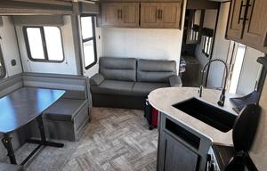 2021 Springdale 275BHWE RV rental photo 4