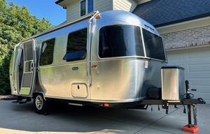 Magnolia 3-AIRSTREAM Bambi Sport 22 *FULLY Loaded*