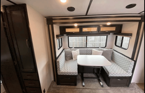 Trailer Swift