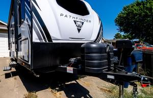 Roomy Trailer Under 5,000 lb! (Sleeps 6 & Delivery)