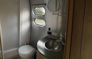 Airstream Flying Cloud 30 Bunk