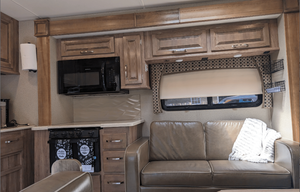 Family Adventure on Wheels 2019 Jayco Greyhawk
