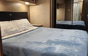 Coach – Your Ultimate Couples' Retreat