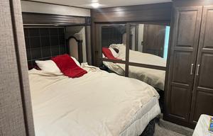 2019 Keystone RV Avalanche 396BH RV rental photo 2
